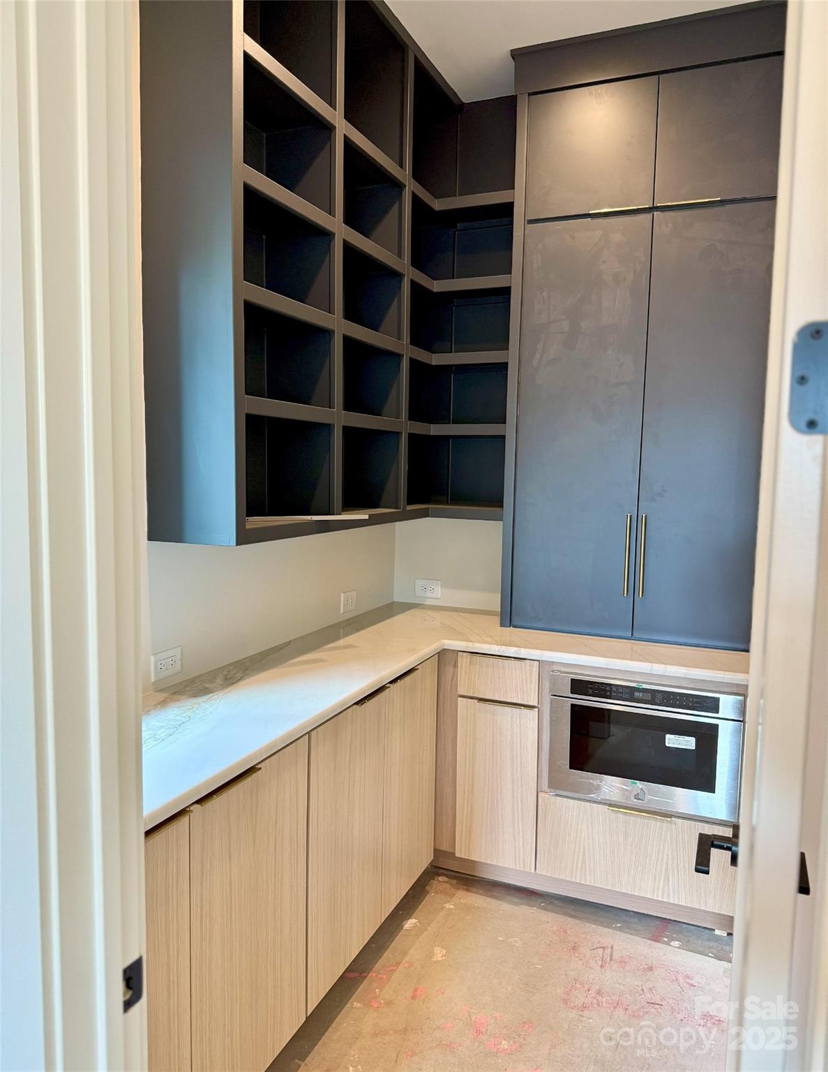 1015 Ambassador Street