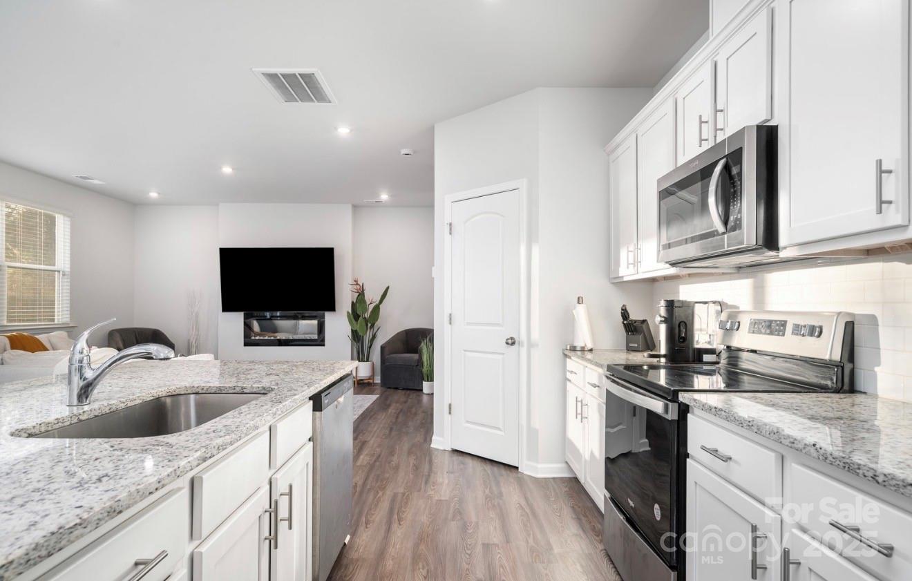 4922 Raspberry Knoll Drive