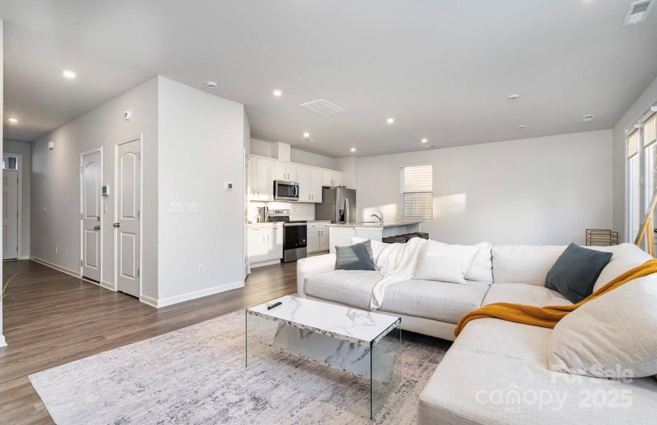 4922 Raspberry Knoll Drive