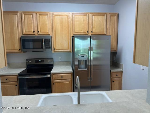 10550 BAYMEADOWS Road, 1018