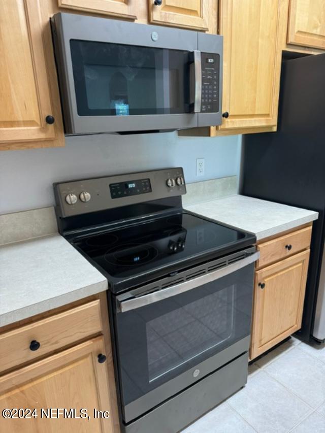 10550 BAYMEADOWS Road, 1018