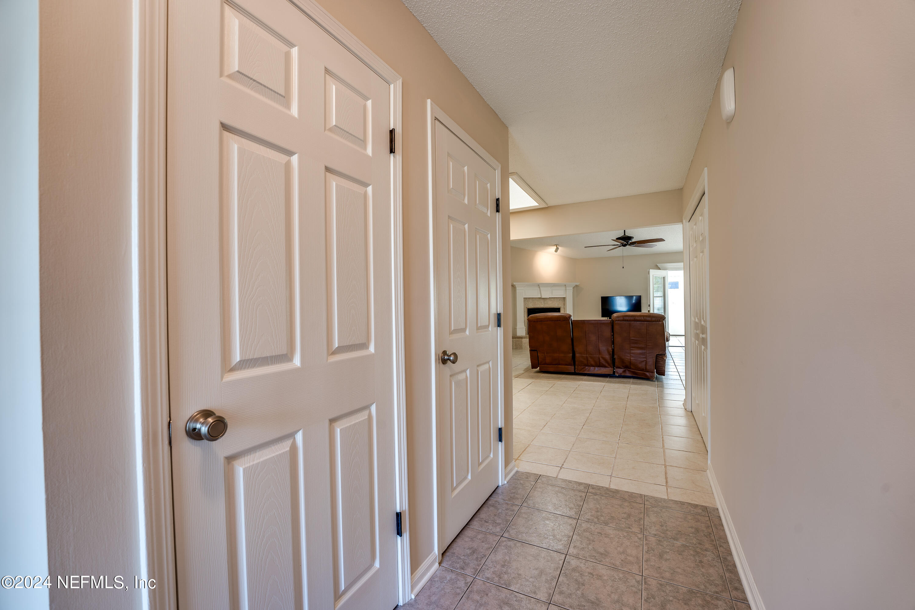 10747 CROSSTIE Road E