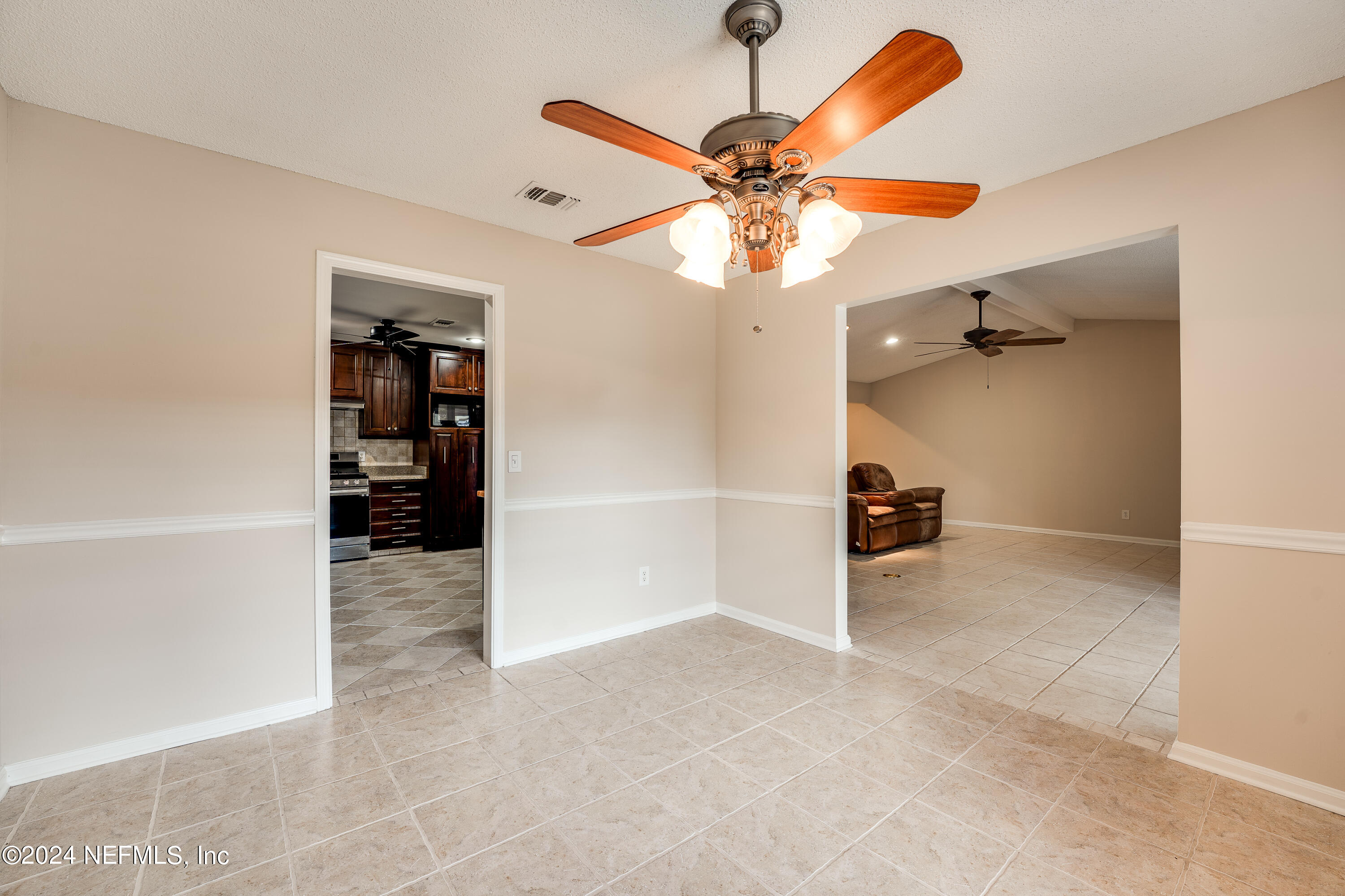 10747 CROSSTIE Road E