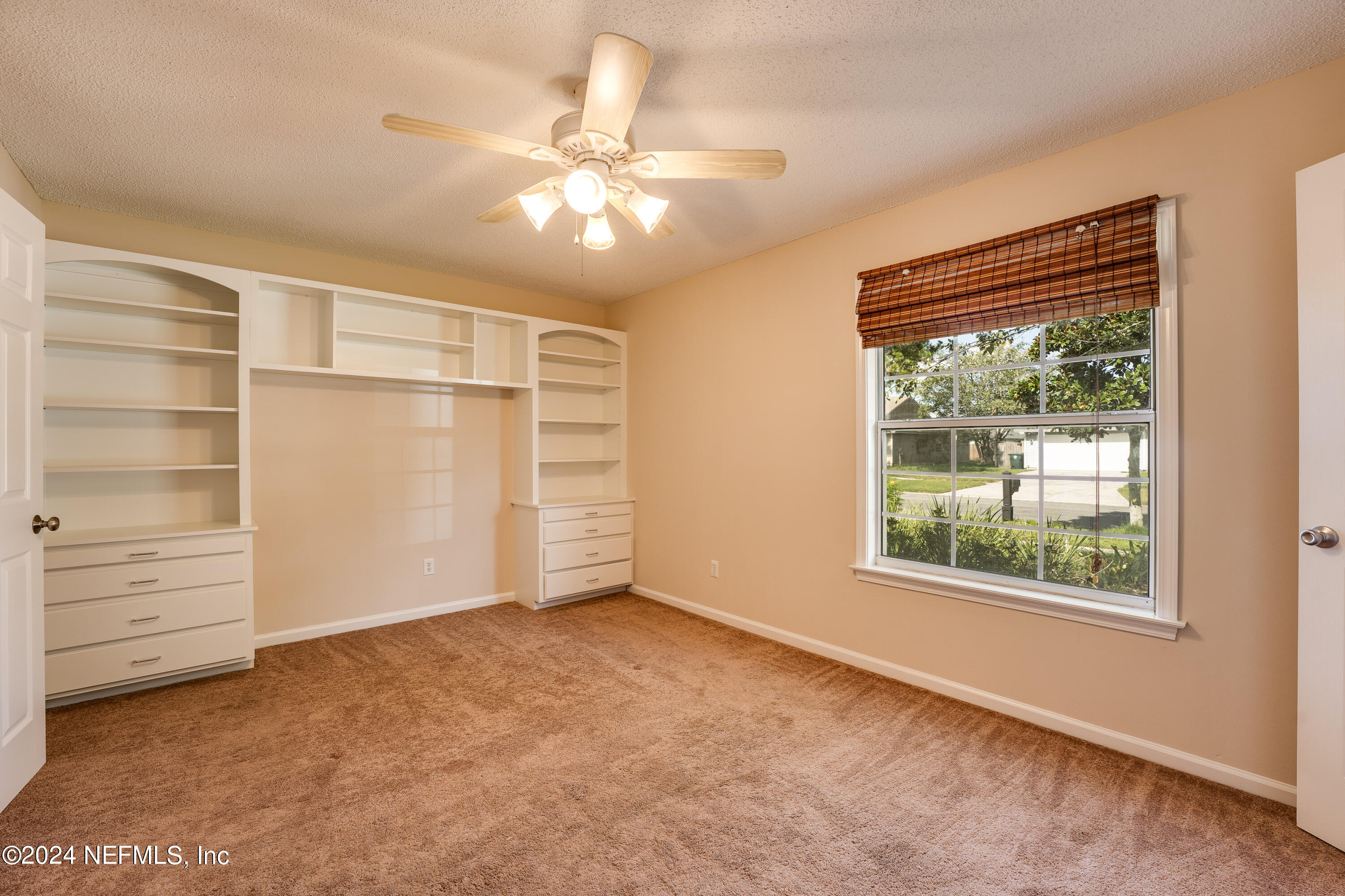 10747 CROSSTIE Road E