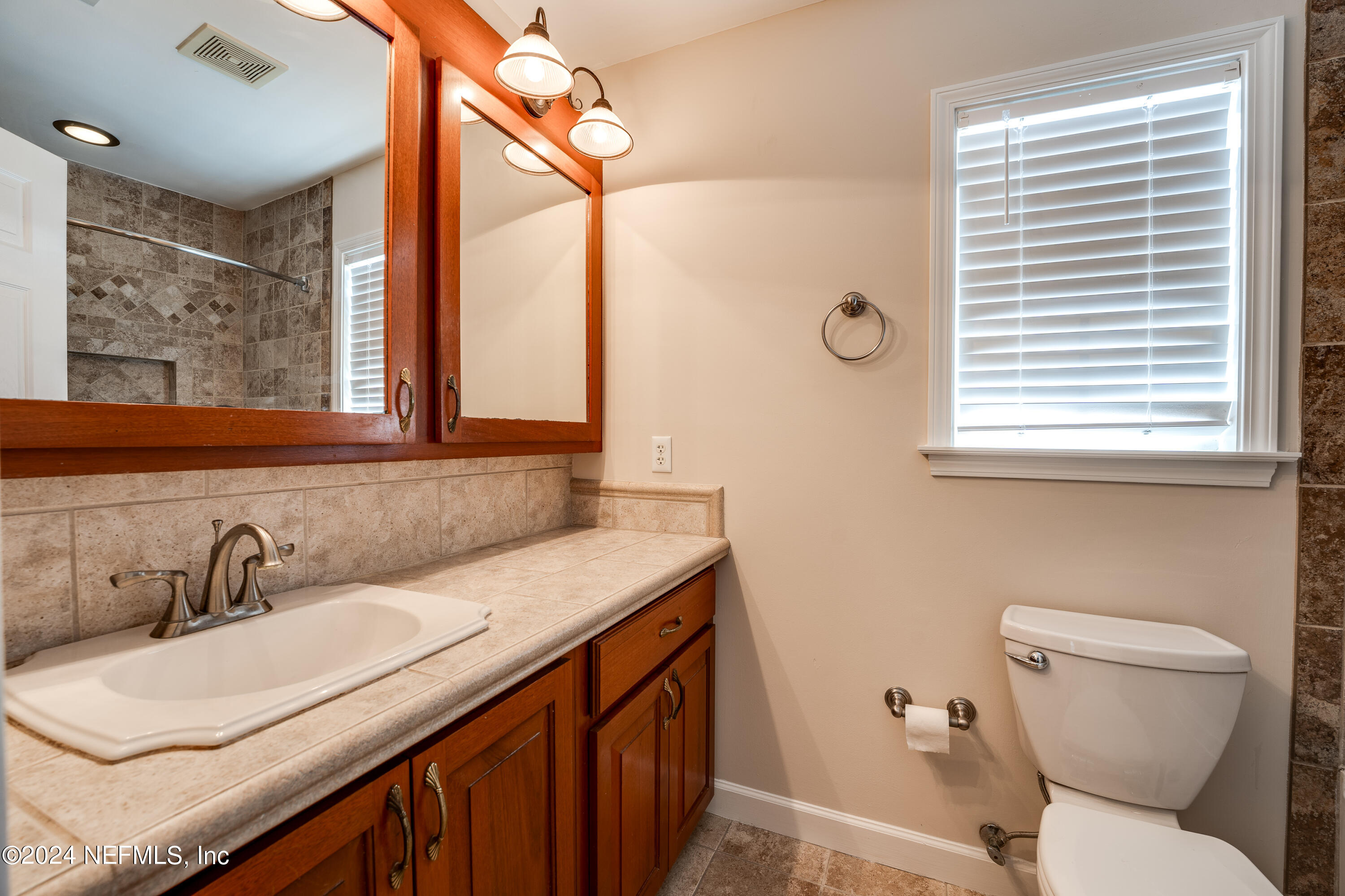 10747 CROSSTIE Road E