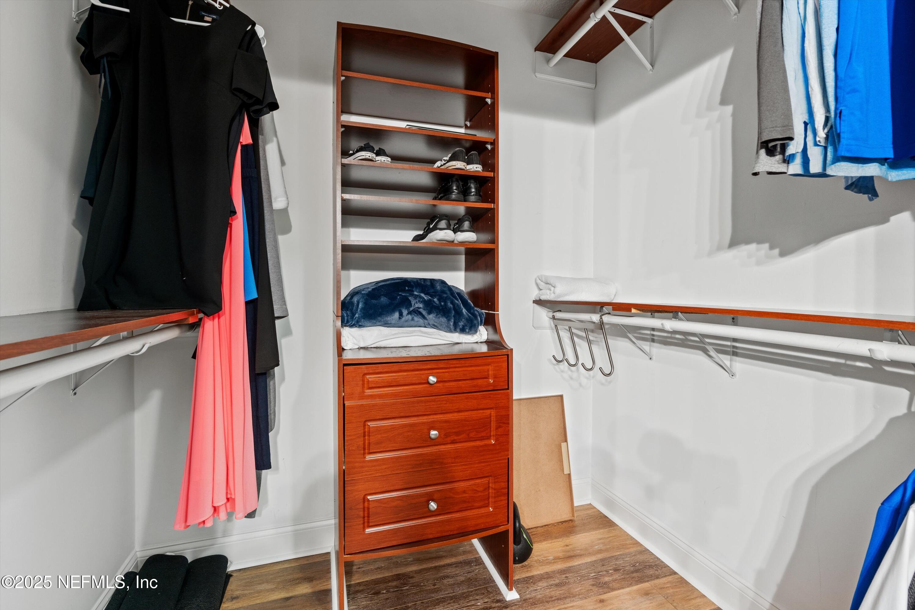 922 1ST Street S, 102