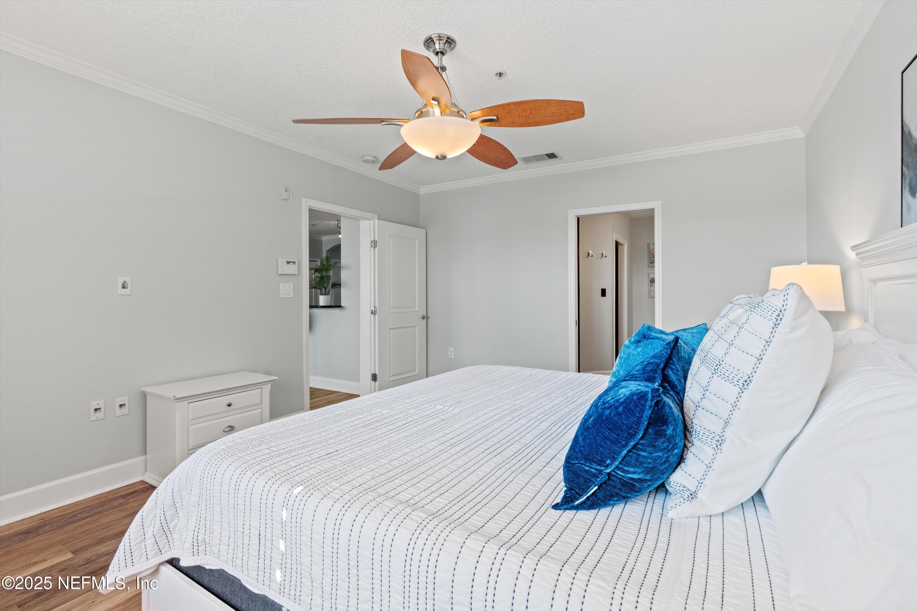 922 1ST Street S, 102