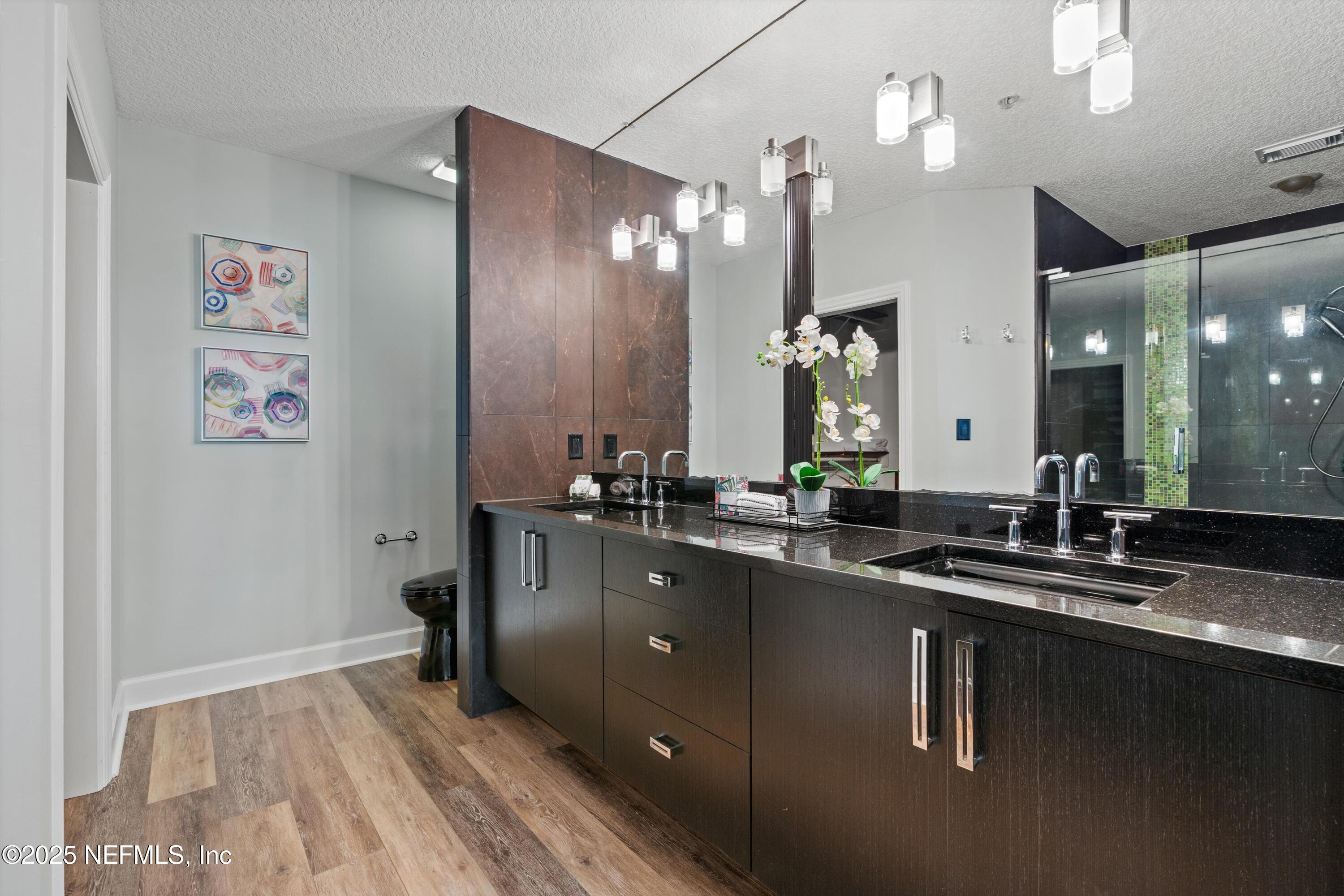 922 1ST Street S, 102