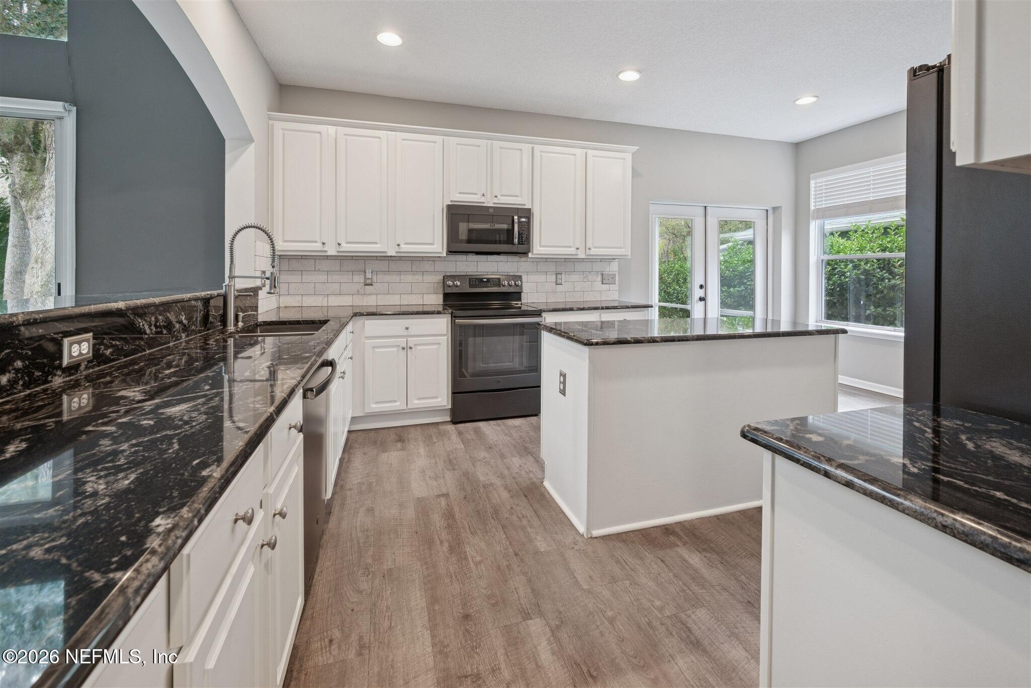 3161 LA RESERVE Drive