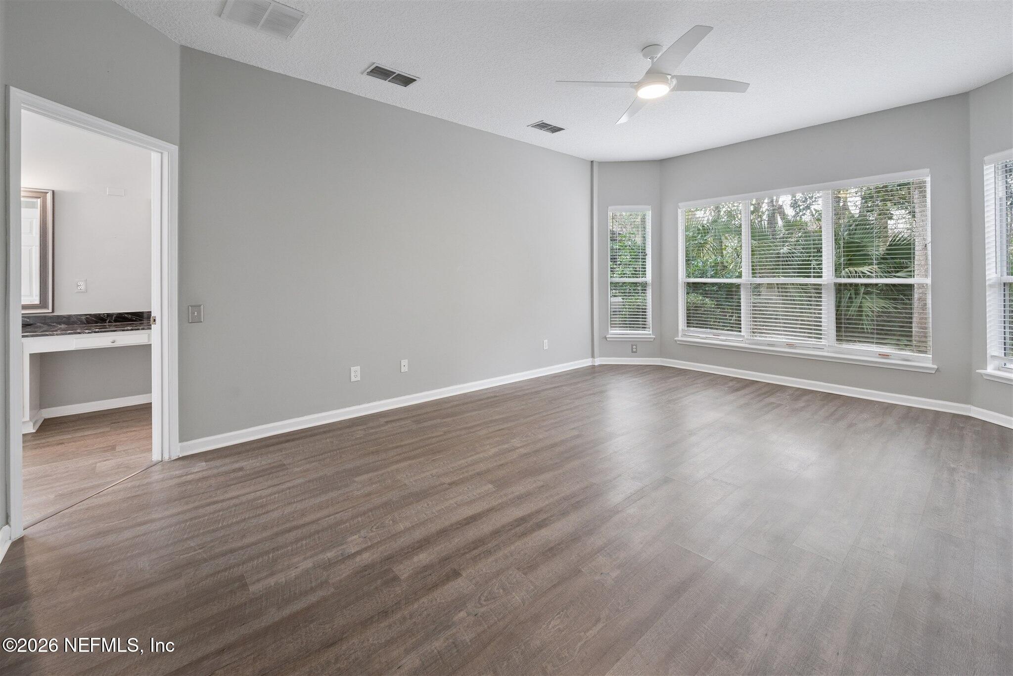 3161 LA RESERVE Drive