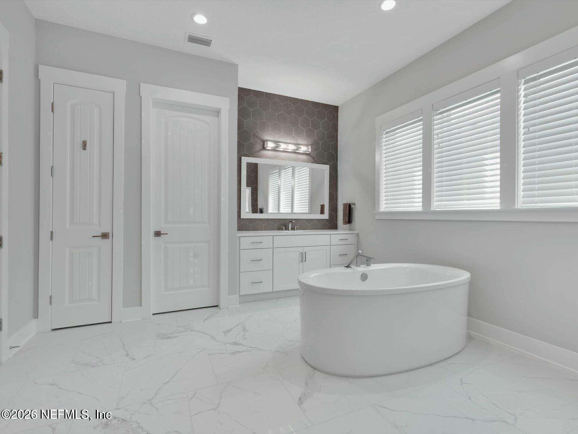 32 AWLLEAF Court, St. Augustine