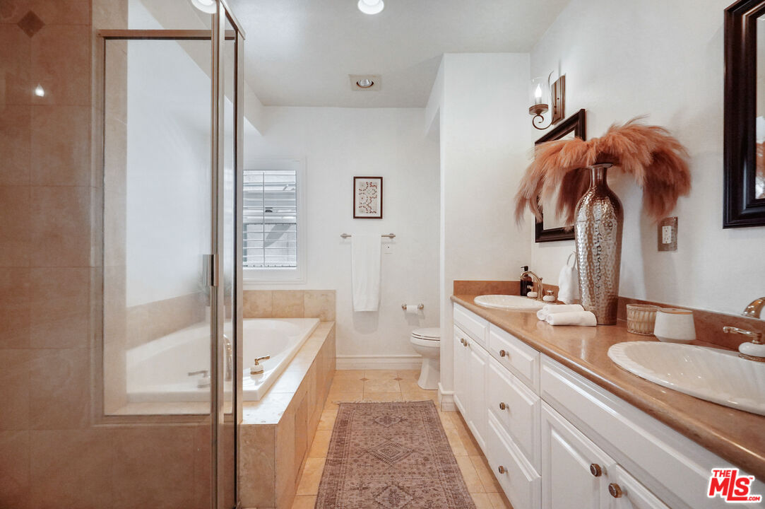 11826 Dorothy St Unit: 102