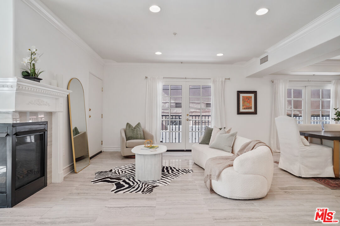11826 Dorothy St Unit: 102