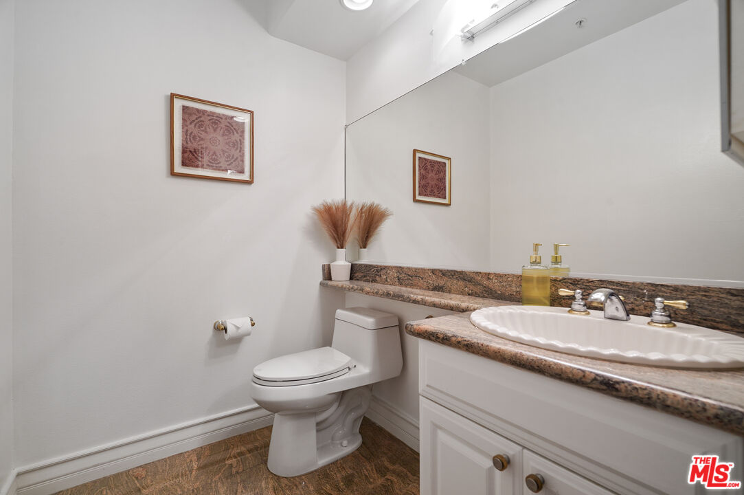 11826 Dorothy St Unit: 102