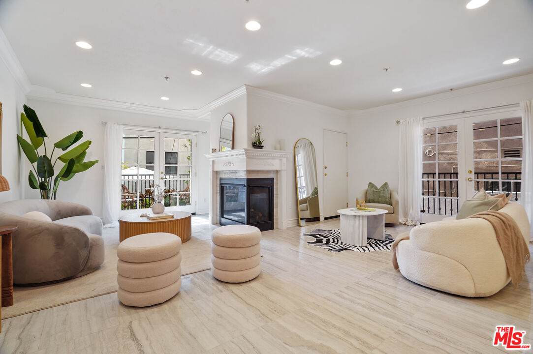 11826 Dorothy St Unit: 102