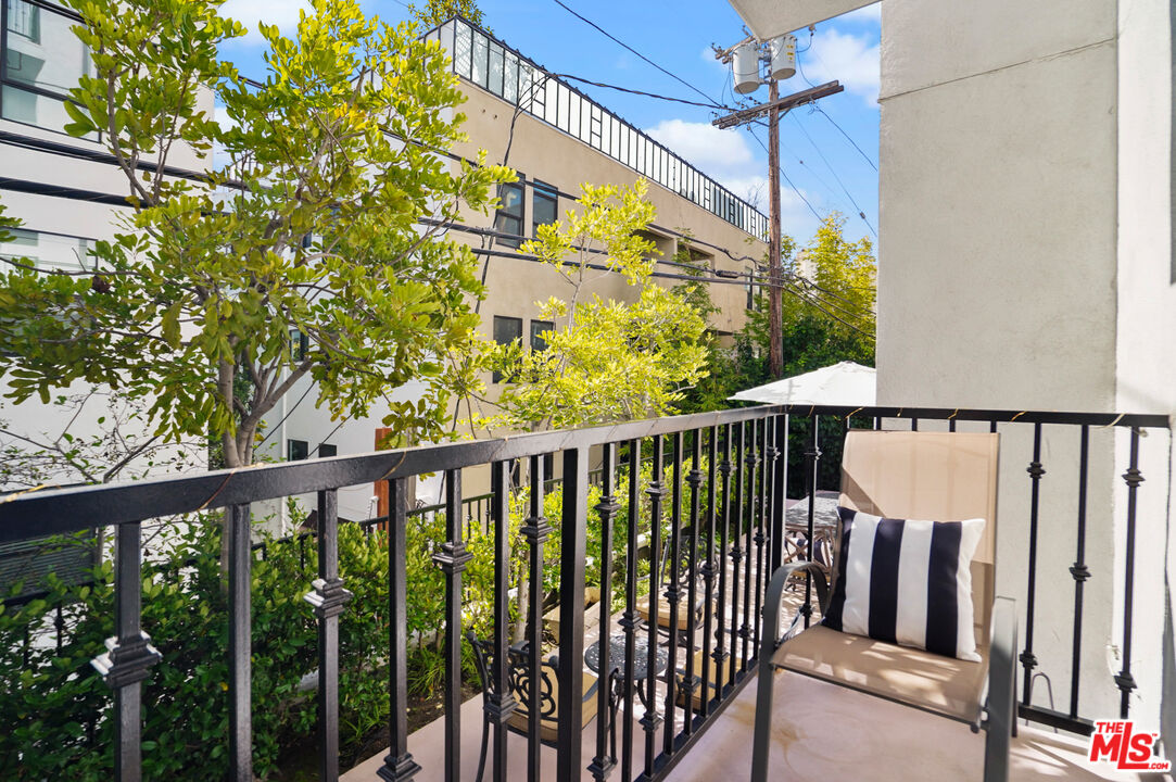 11826 Dorothy St Unit: 102