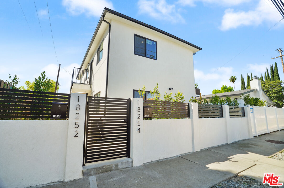 6266 Etiwanda Ave Unit: 18252
