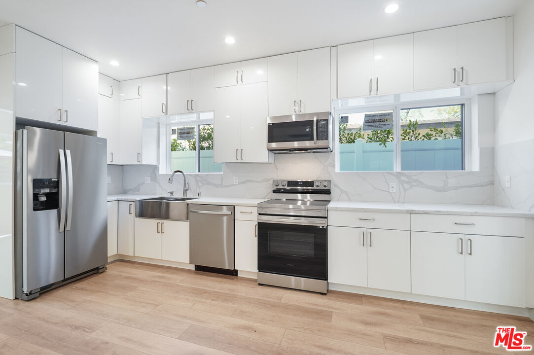 6266 Etiwanda Ave Unit: 18252