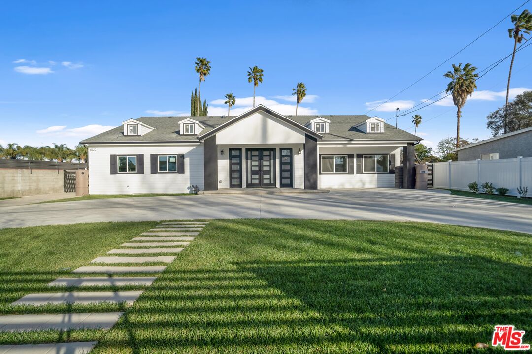 6728 Lindley Ave