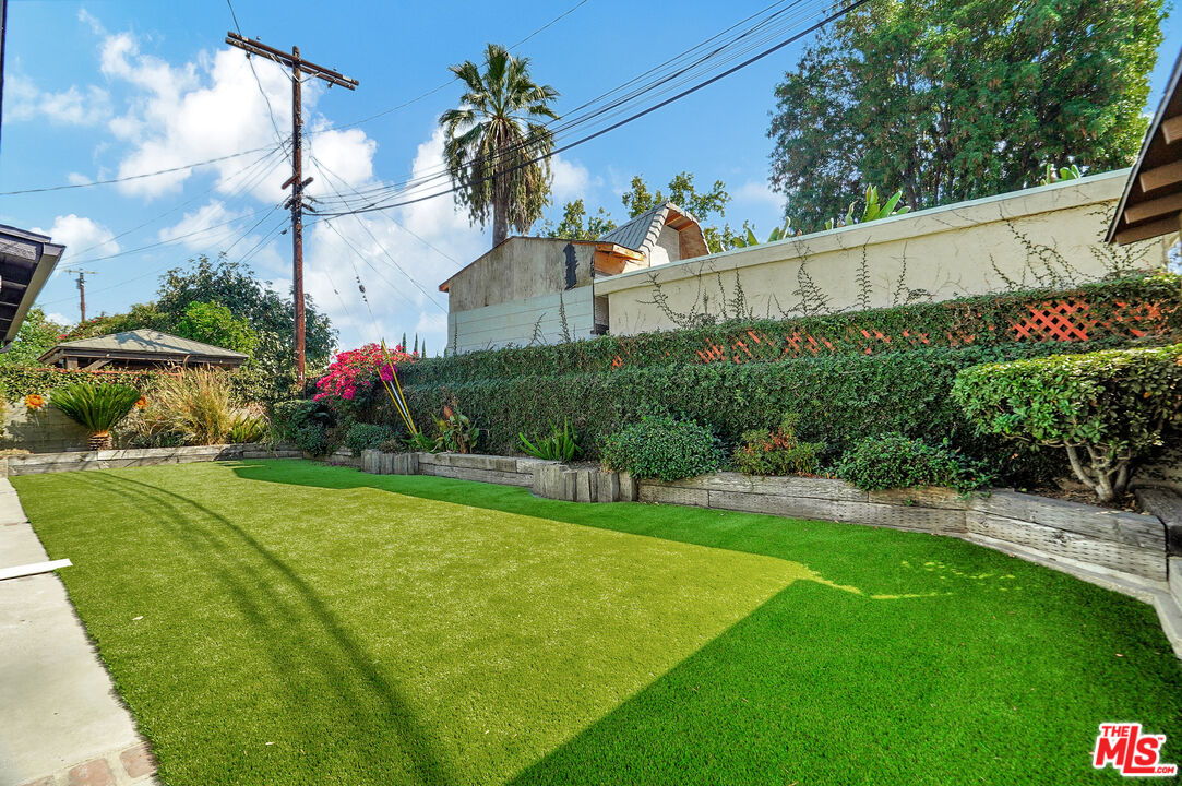 18424 Domino St
