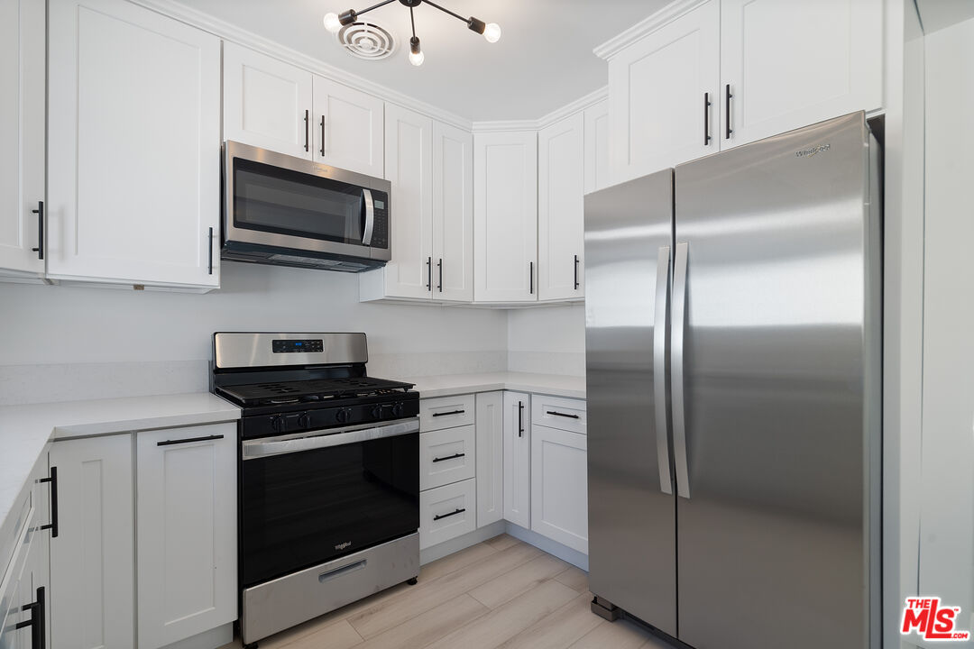 849 S Bedford St Unit: 2