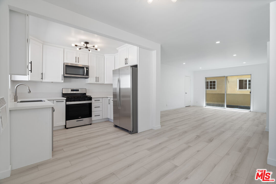 849 S Bedford St Unit: 2