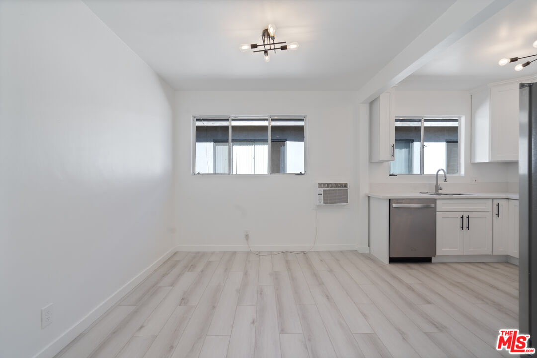 849 S Bedford St Unit: 2