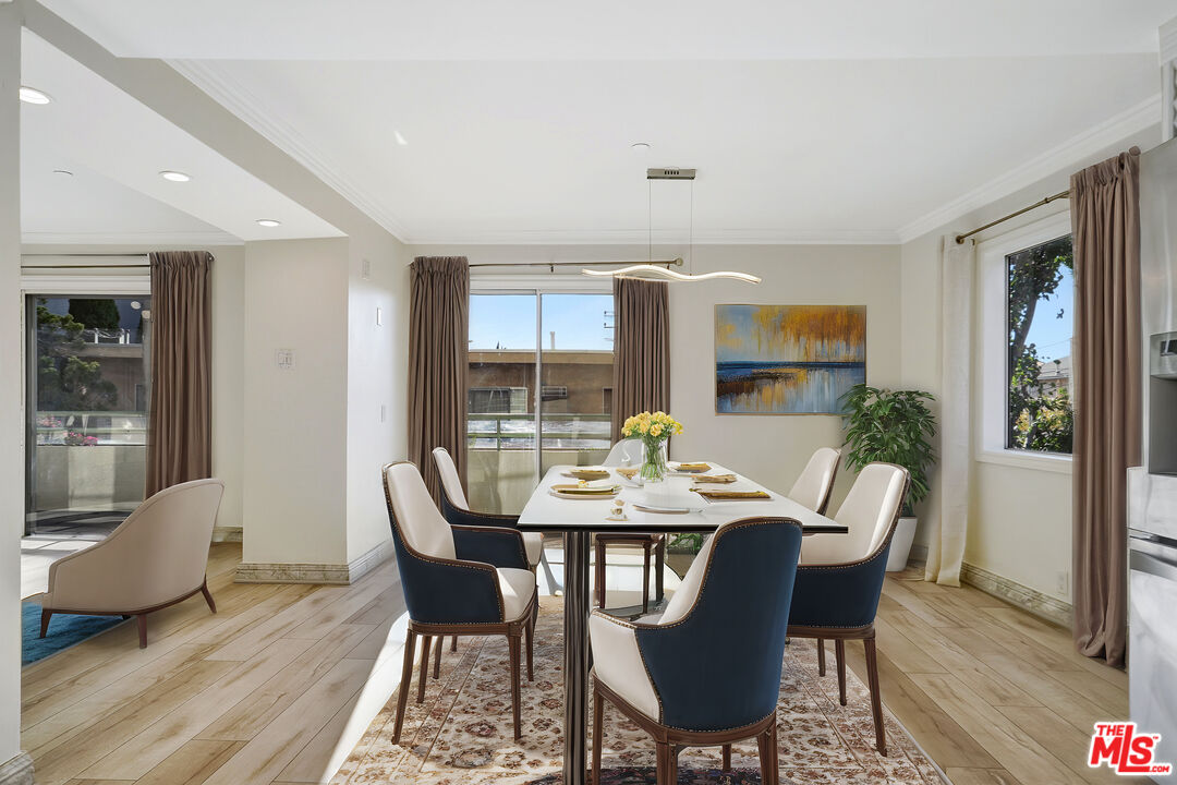 1811 Fairburn Ave Unit: 102