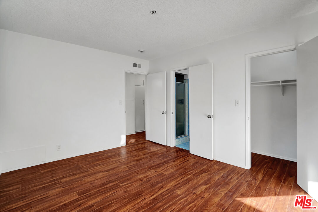 849 S Bedford St Unit: 4