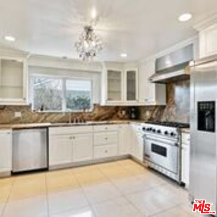 1706 AMHERST AVE