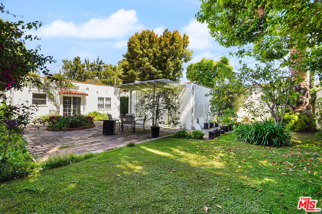 1931 Midvale Ave