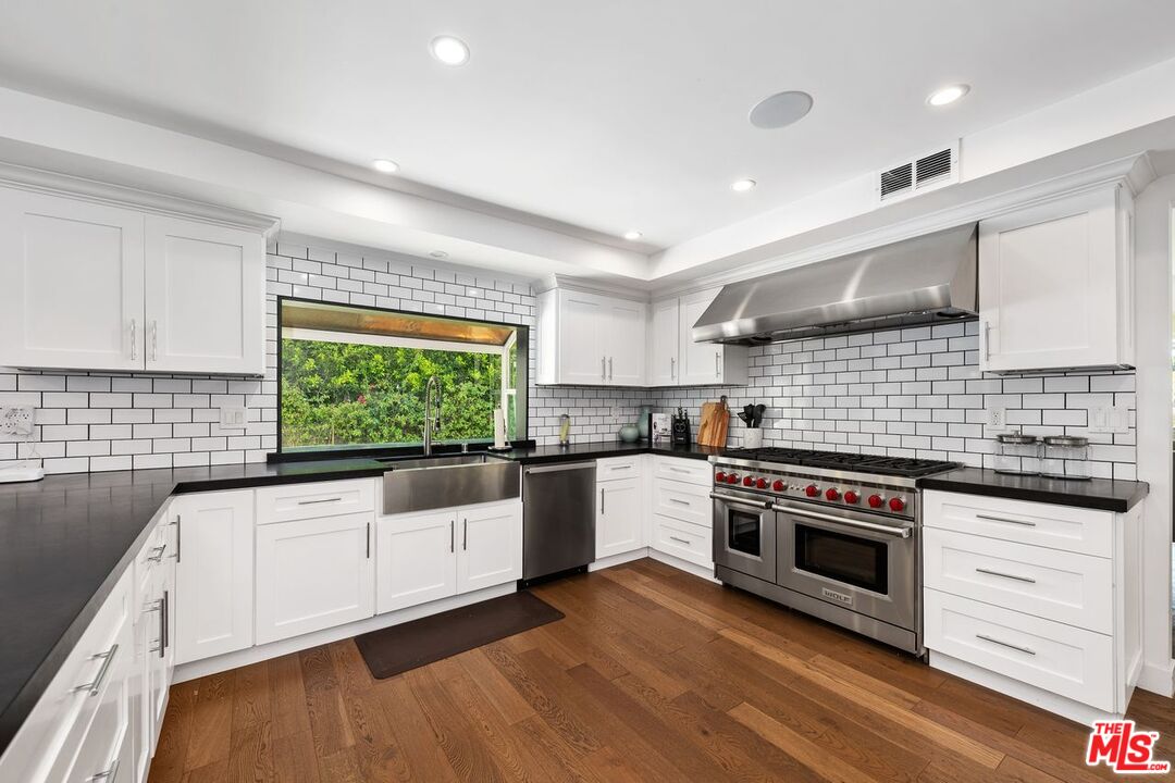 400 Chautauqua Blvd