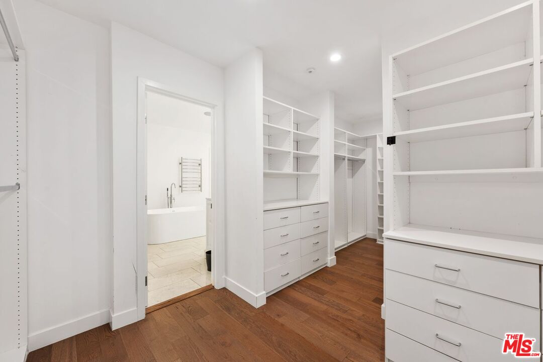 400 Chautauqua Blvd