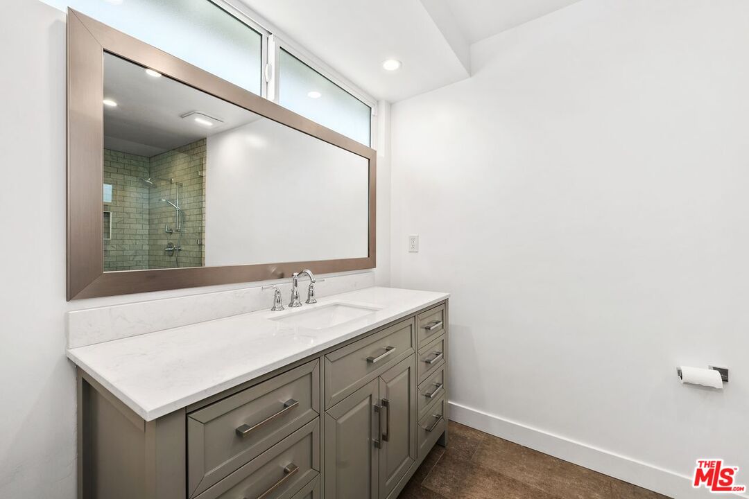 400 Chautauqua Blvd