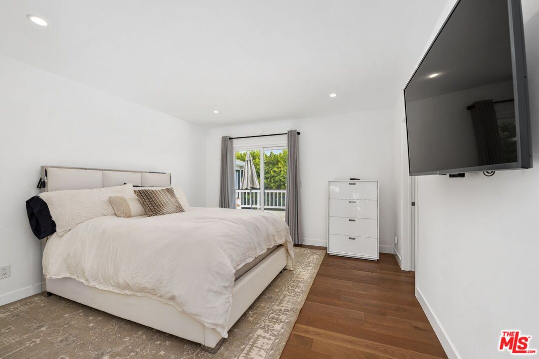 400 Chautauqua Blvd