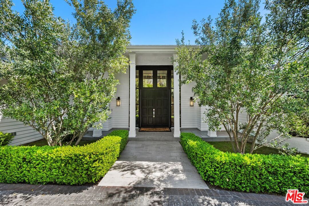 400 Chautauqua Blvd