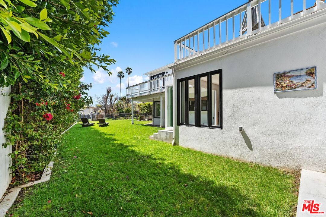 400 Chautauqua Blvd