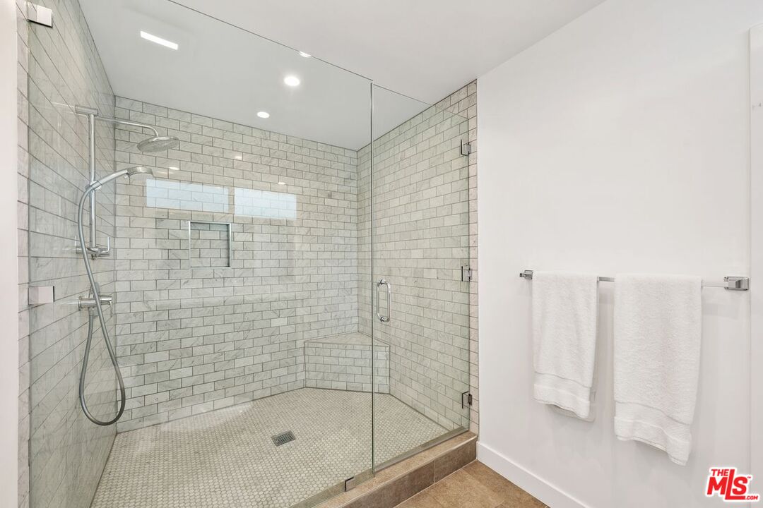 400 Chautauqua Blvd