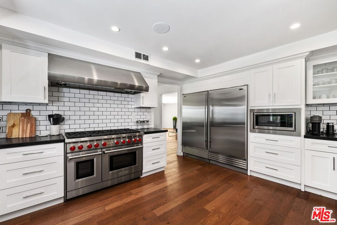 400 Chautauqua Blvd