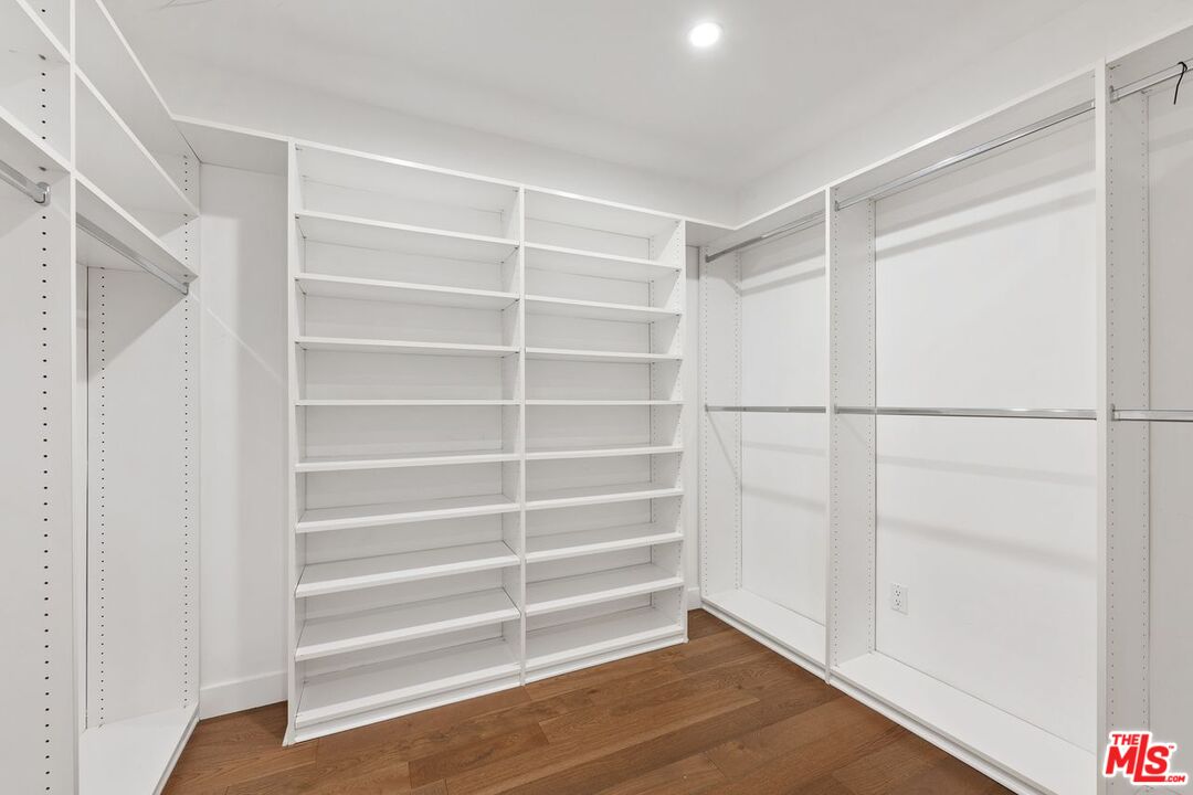 400 Chautauqua Blvd