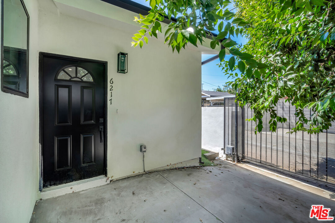 6219 Sylvia Ave