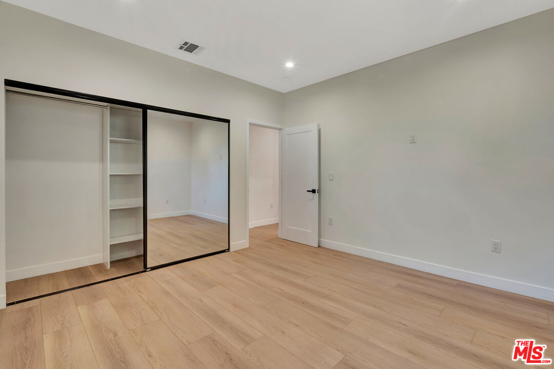 6219 Sylvia Ave