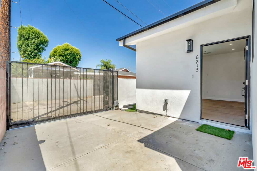6219 Sylvia Ave