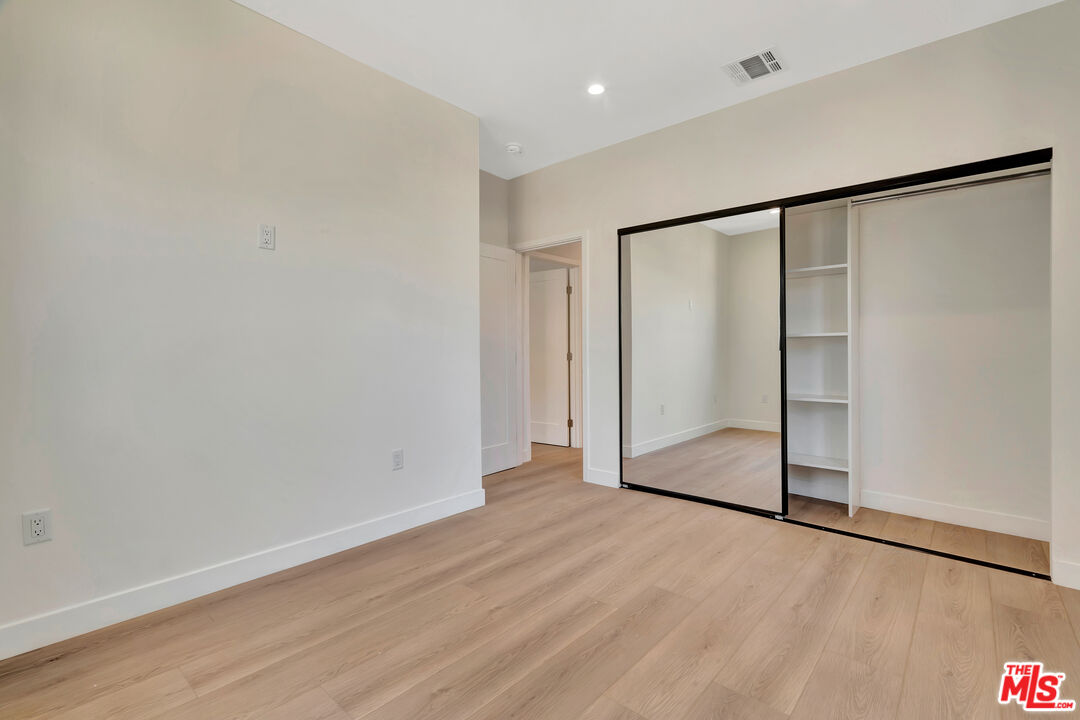 6219 Sylvia Ave