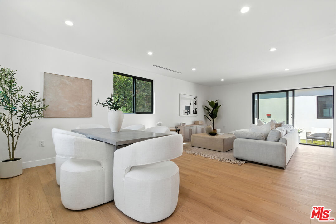 6219 Sylvia Ave
