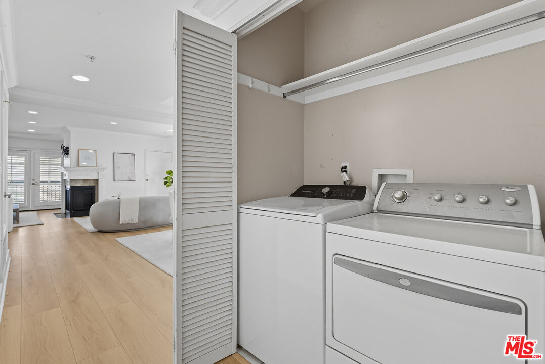 11826 Dorothy St Unit: 202