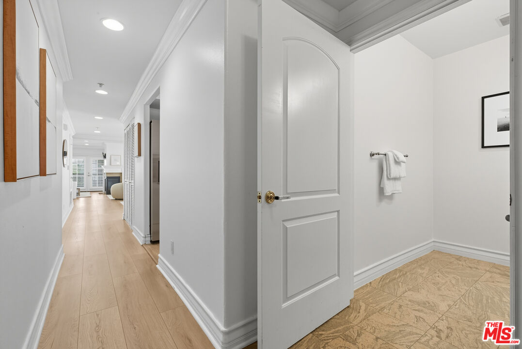 11826 Dorothy St Unit: 202