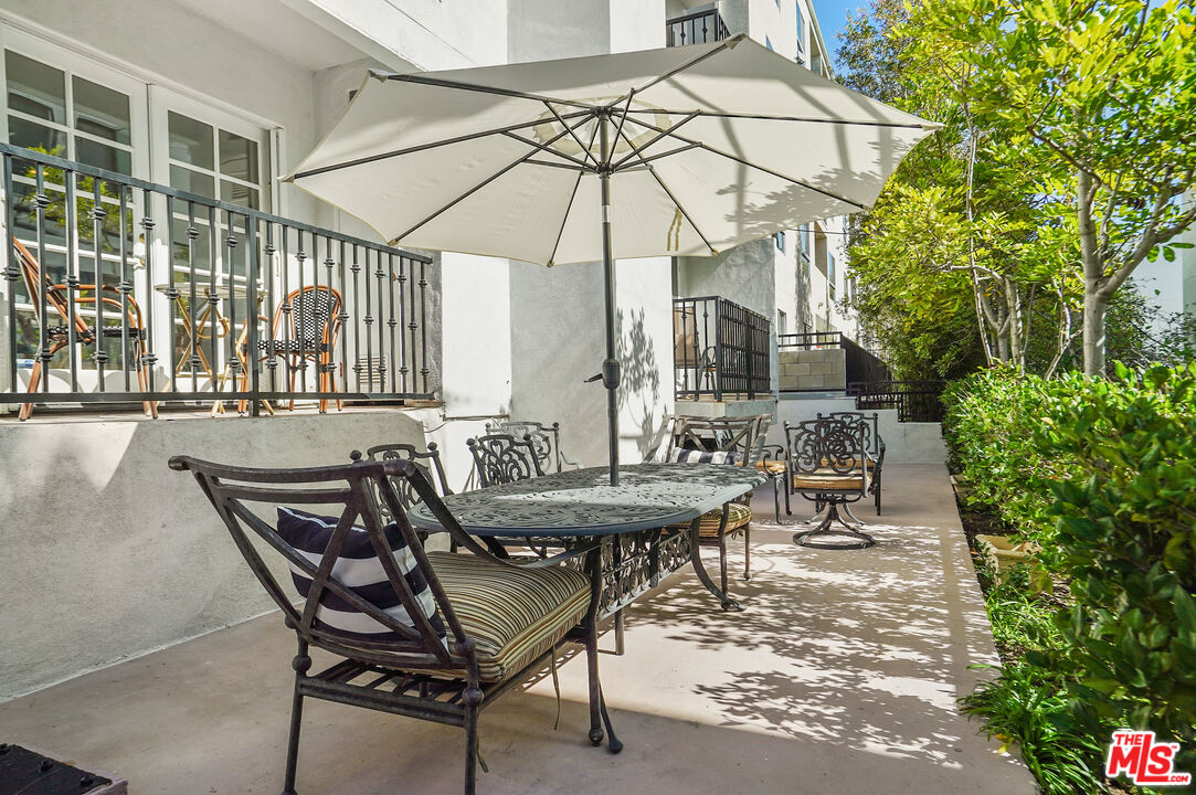 11826 Dorothy St Unit: 202
