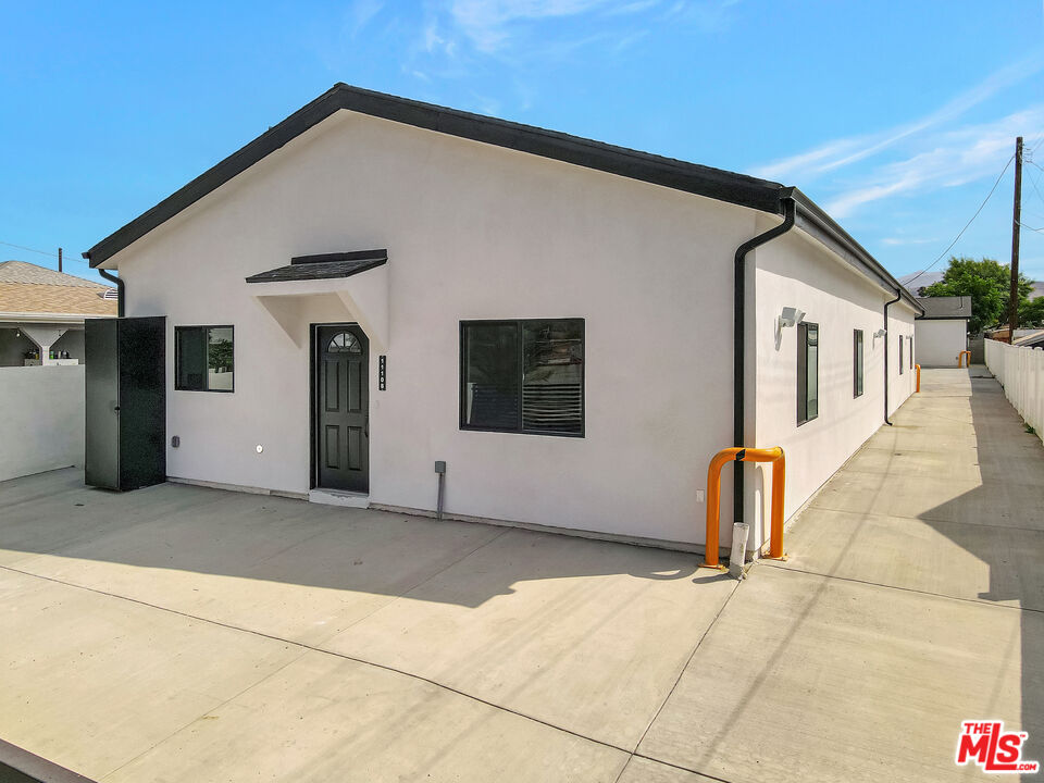 11108 Norris Ave