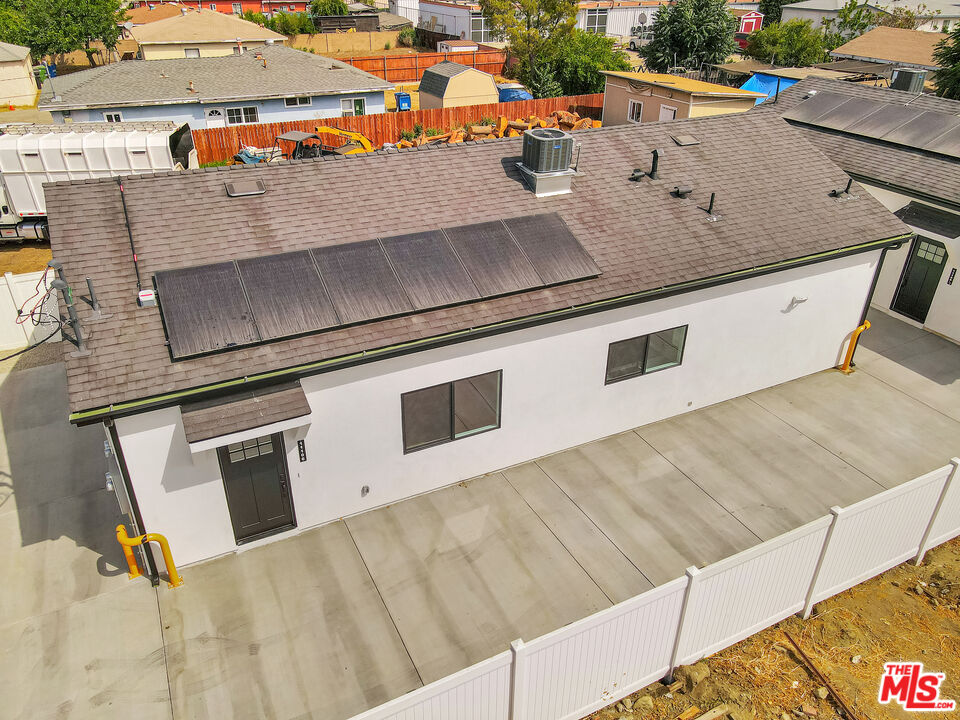11108 N Norris Ave Unit: 11108
